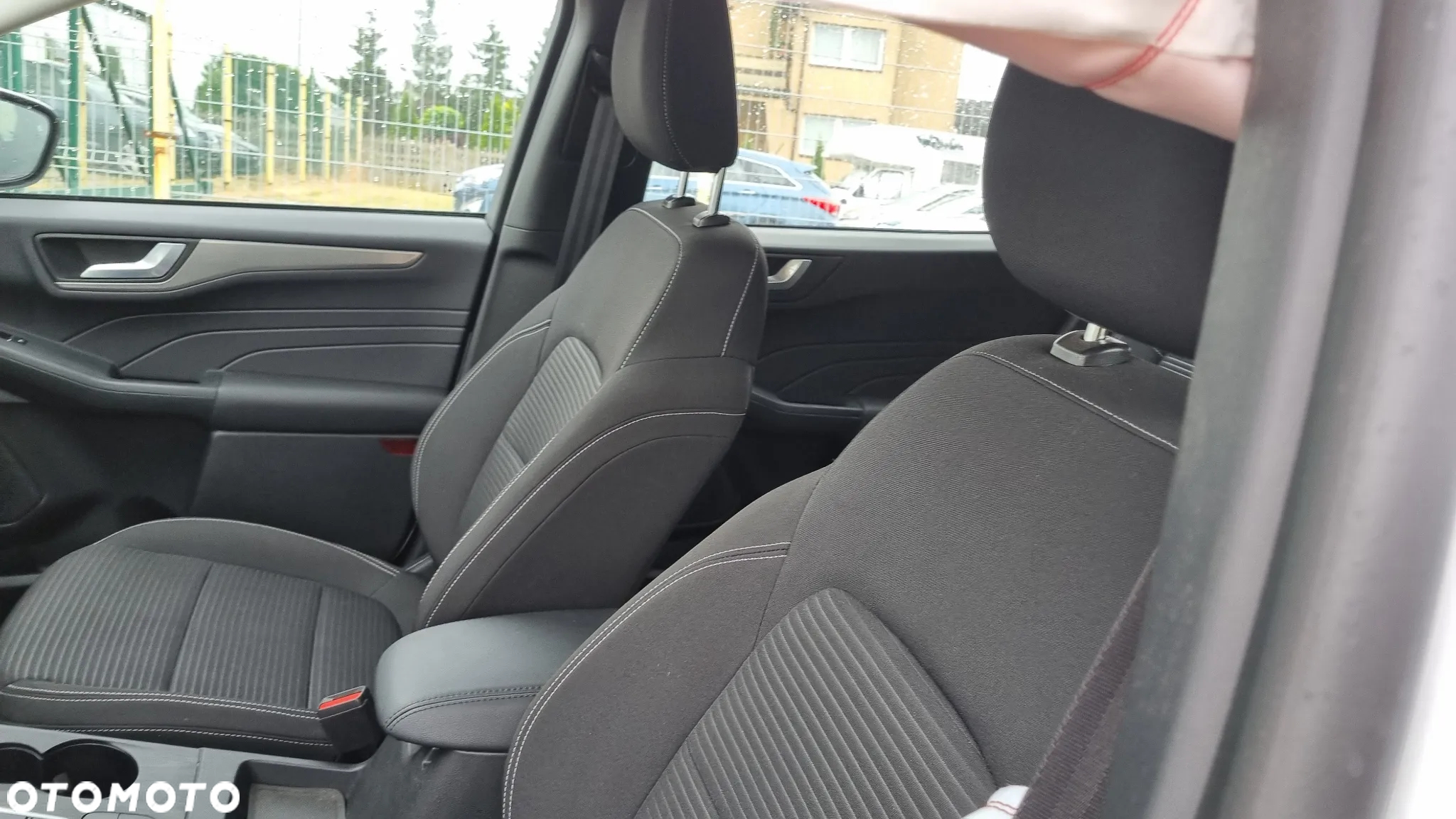 Ford Kuga 2.5 FHEV AWD Graphite Tech Edition e-CVT - 23