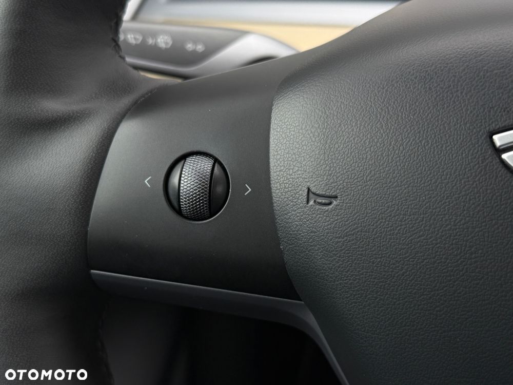 Tesla Model Y RWD - 20