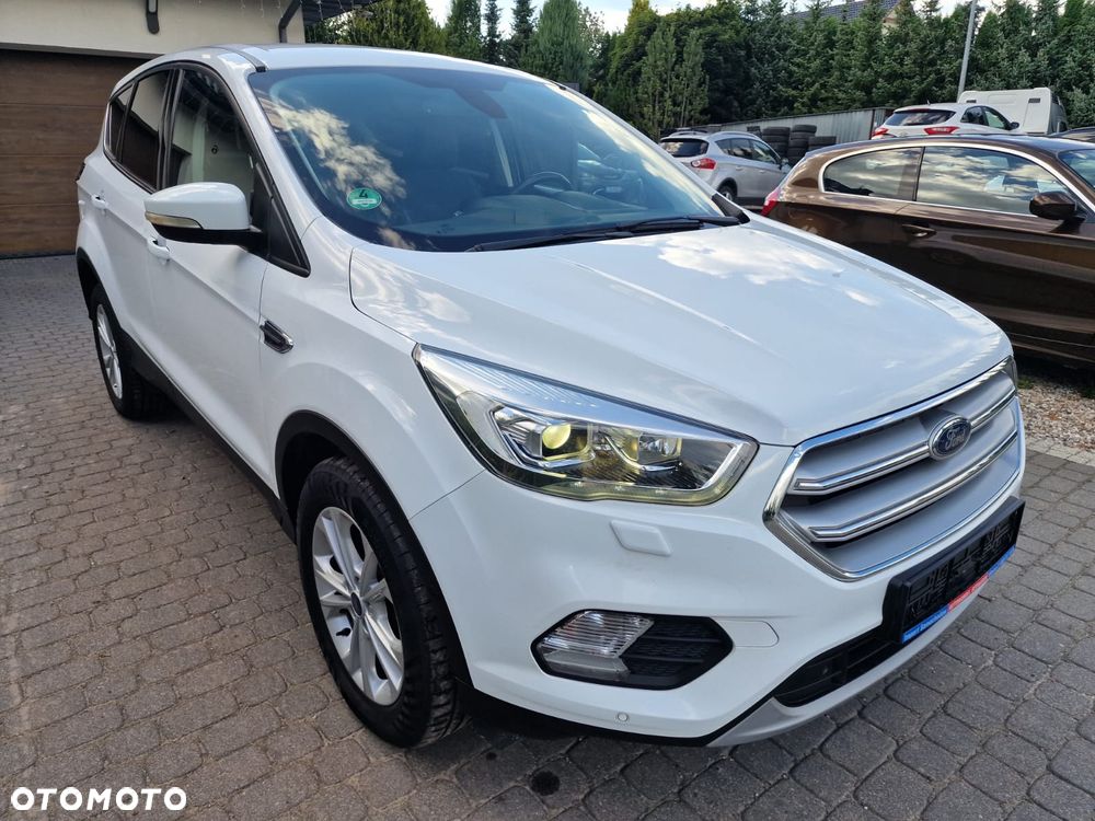 Ford Kuga 2.0 TDCi 2x4 Titanium - 14