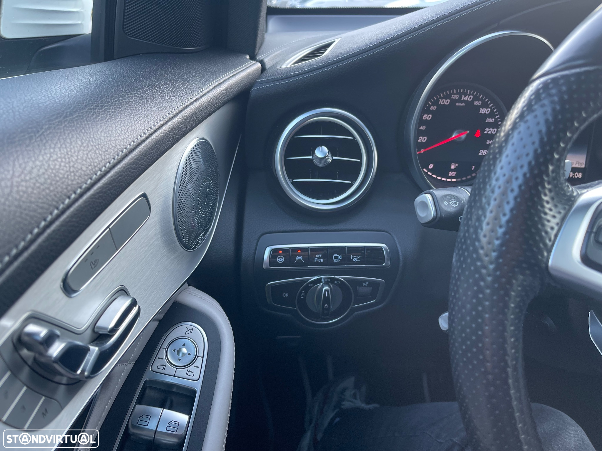 Mercedes-Benz GLC 220 d 4Matic 9G-TRONIC Exclusive - 6