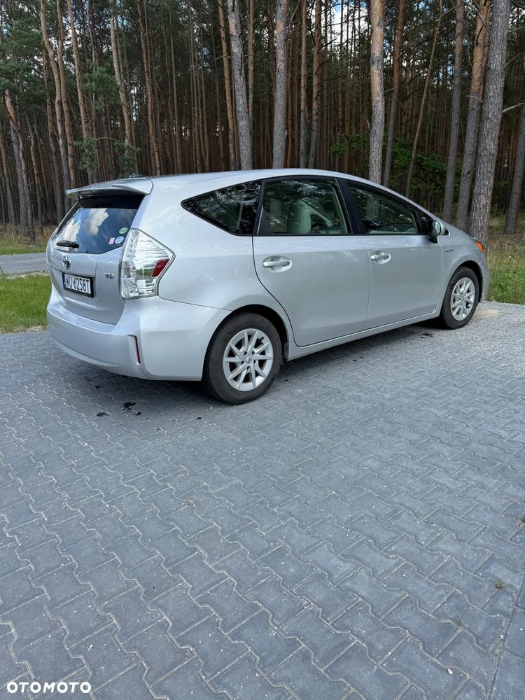 Toyota Prius+ (Hybrid) - 11