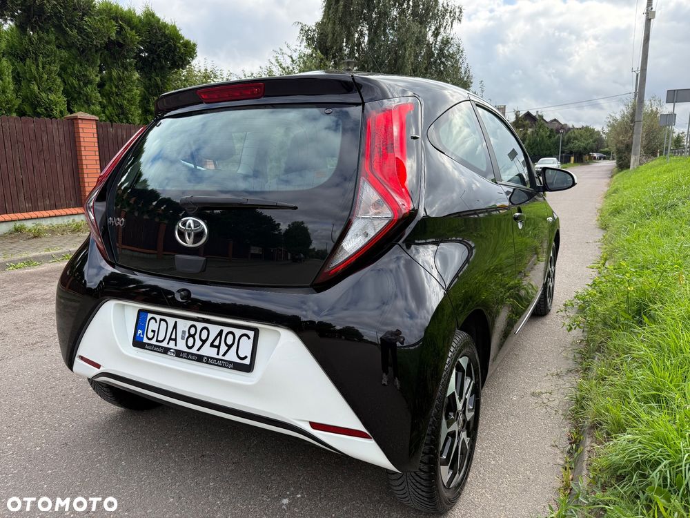 Toyota Aygo x-play - 18