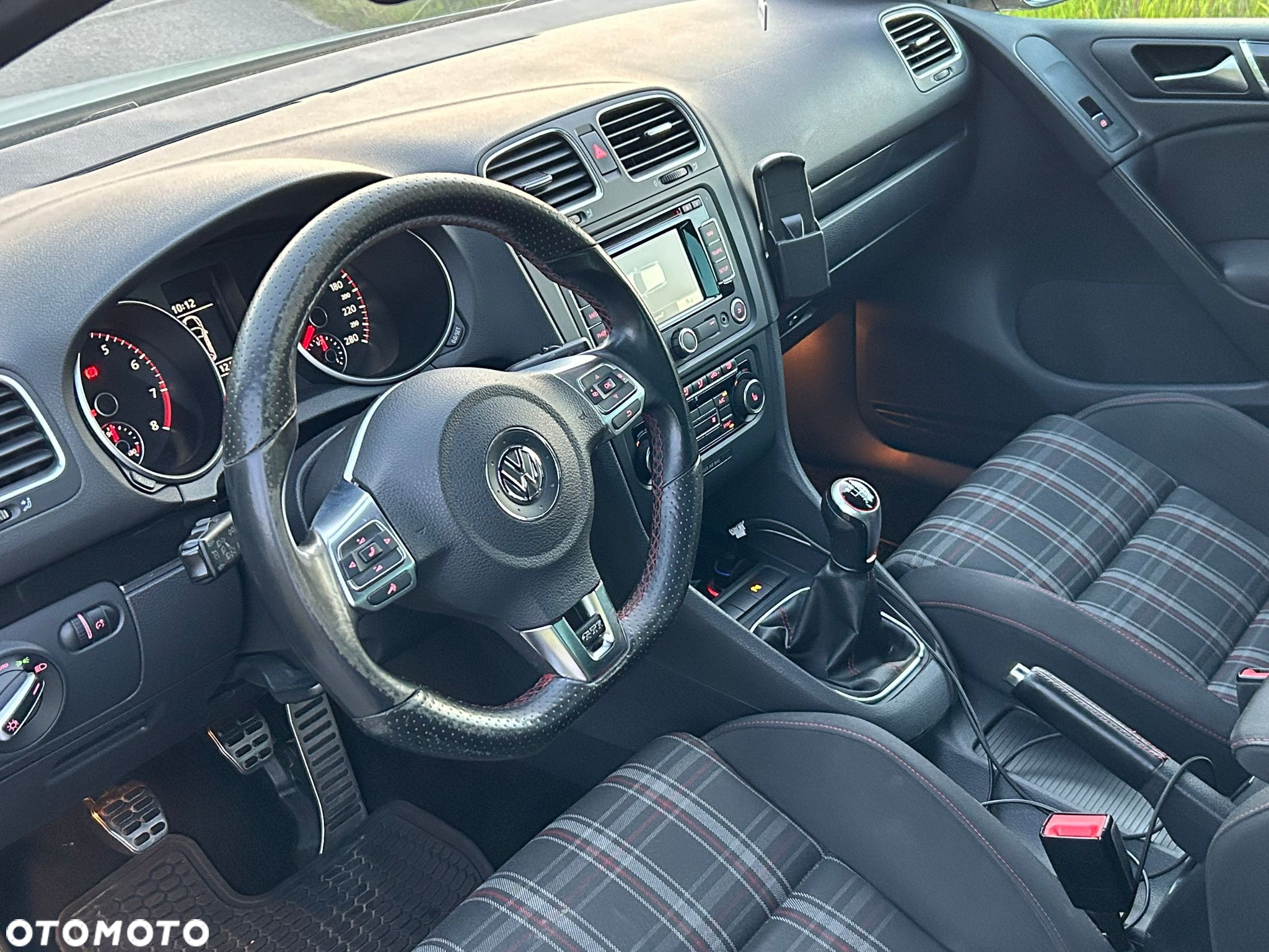 Volkswagen Golf VI 2.0 TSI GTI - 10