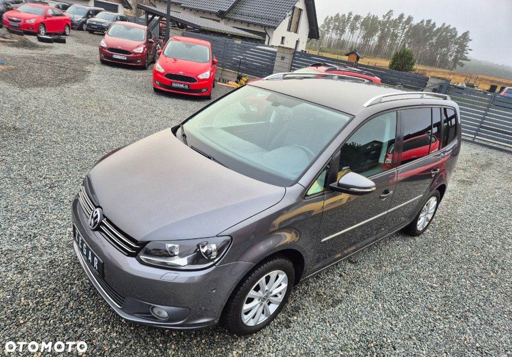 Volkswagen Touran - 24