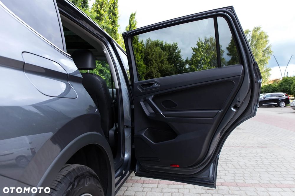 Volkswagen Tiguan Allspace 2.0 TSI 4Mot Comfortline DSG 7os - 23