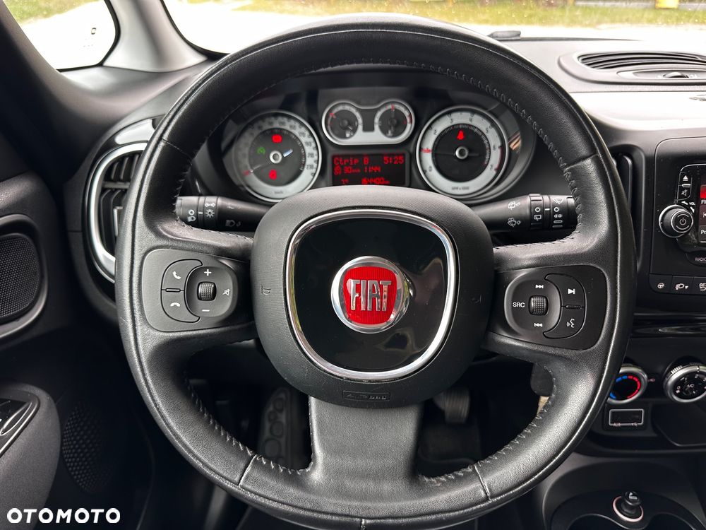 Fiat 500L 1.4 T-Jet 16V Lounge - 30