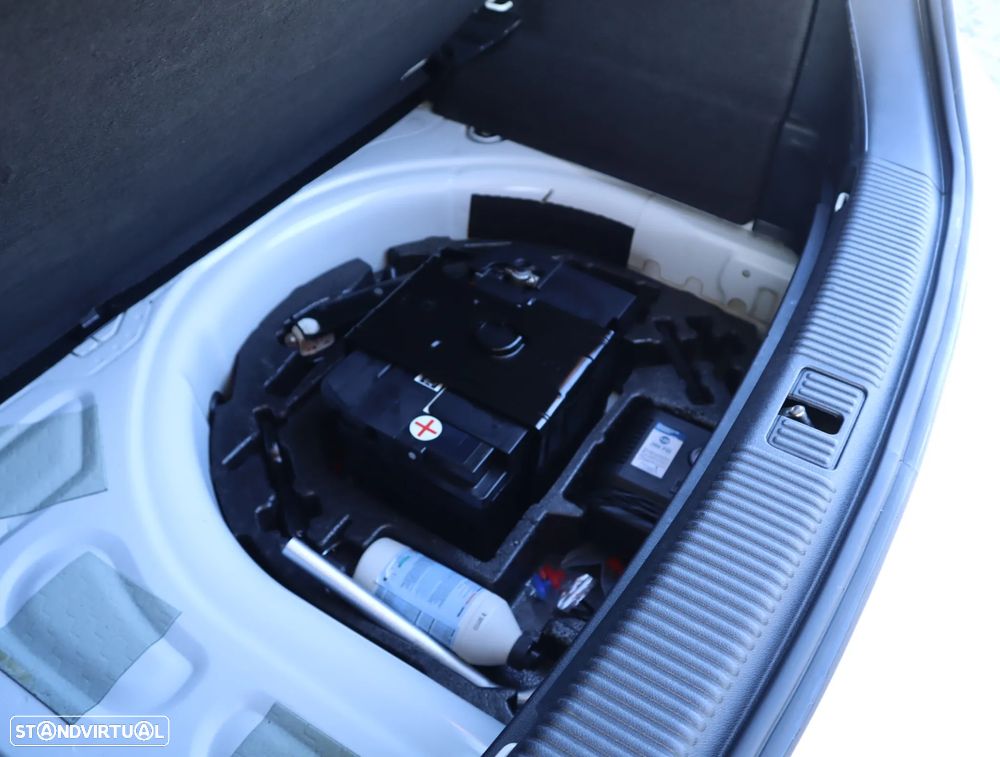 Audi A1 Sportback 1.6 TDI Advance - 49