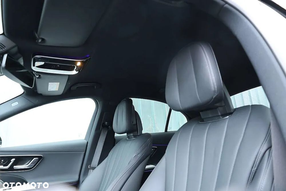 Mercedes-Benz Klasa E 220 d 4Matic 9G-TRONIC - 16