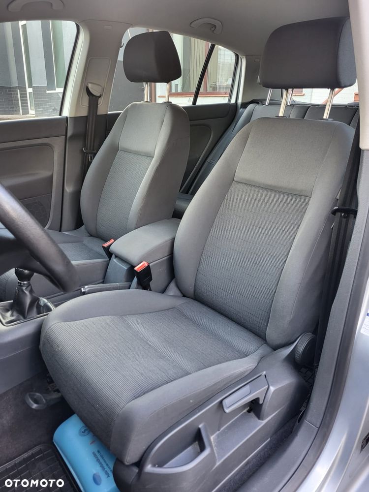 Volkswagen Golf Plus - 16