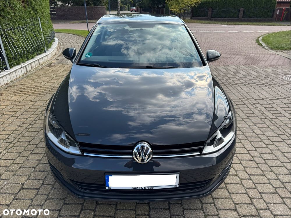 Volkswagen Golf - 12