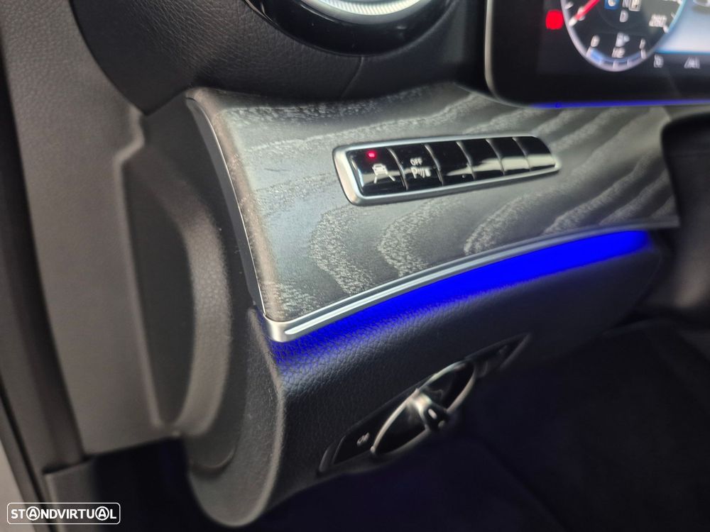 Mercedes-Benz CLS 400 d 4Matic AMG Line - 11