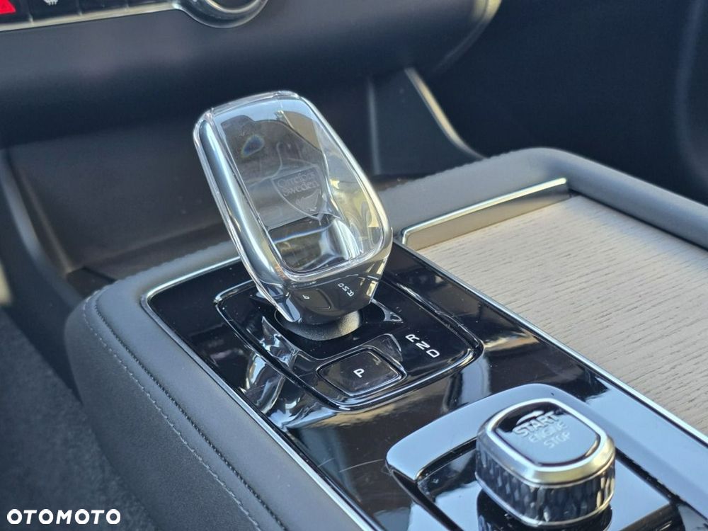 Volvo XC 90 T8 AWD Plug-In Hybrid Plus Bright 7os - 20