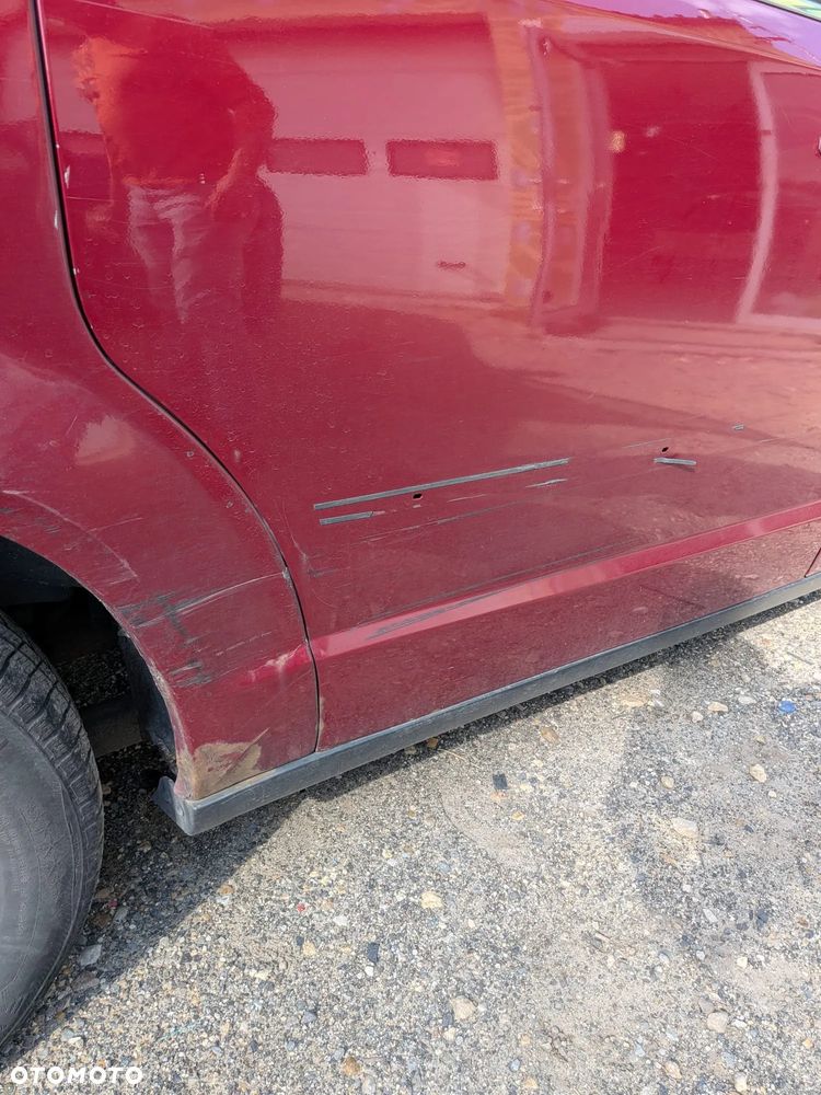 Chrysler Town & Country - 7