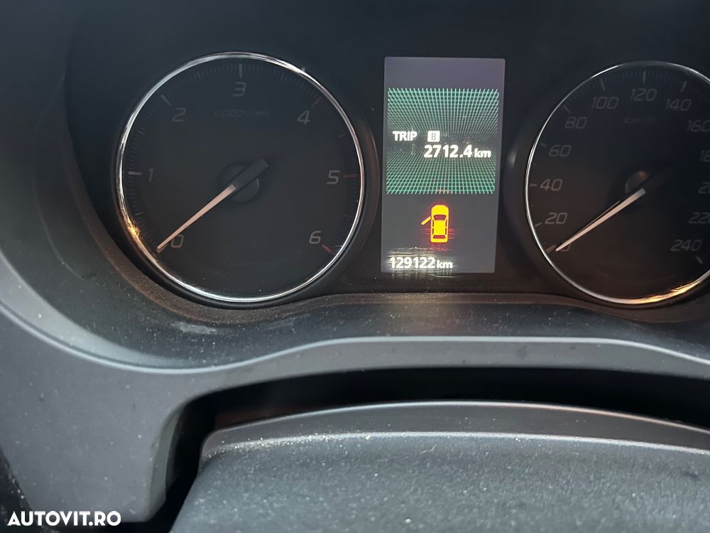 Mitsubishi Outlander 2.2L DI-D 6AT 4WD Intense+ pachet ASF A06 - 8