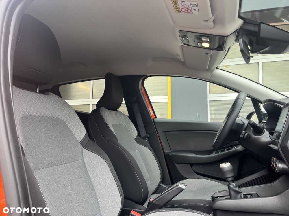 Renault Clio - 21