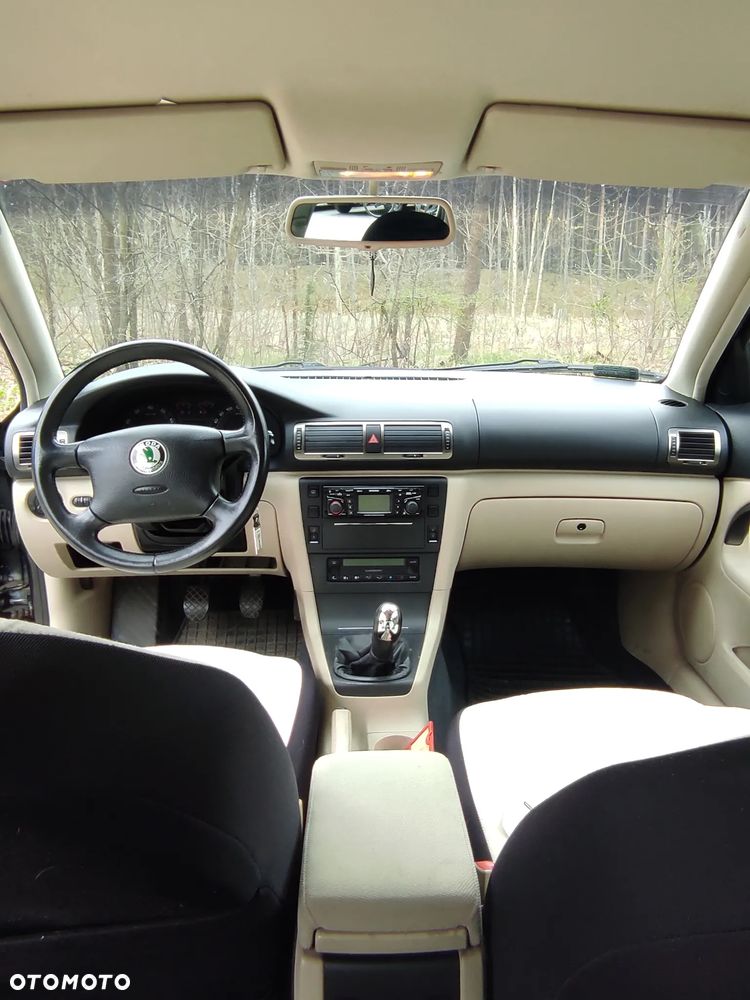 Skoda Superb 2.0 - 10