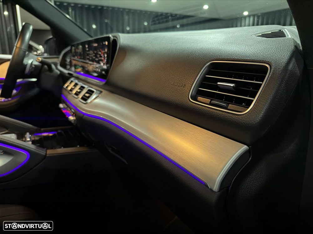 Mercedes-Benz GLE 350 e 4Matic 9G-TRONIC AMG Line — fotografia 48