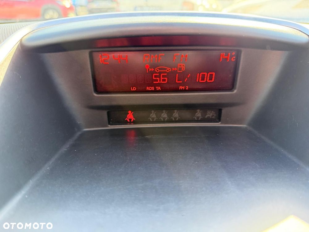 Peugeot 207 1.6 HDi - 23