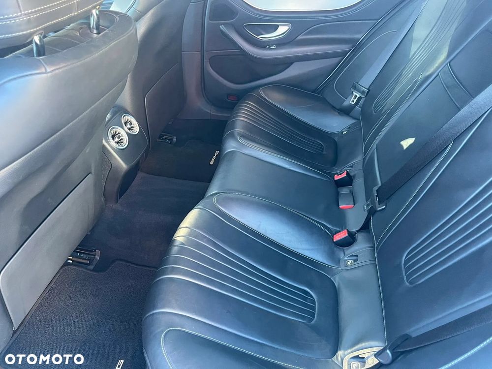 Mercedes-Benz CLS 300 d 9G-TRONIC - 24