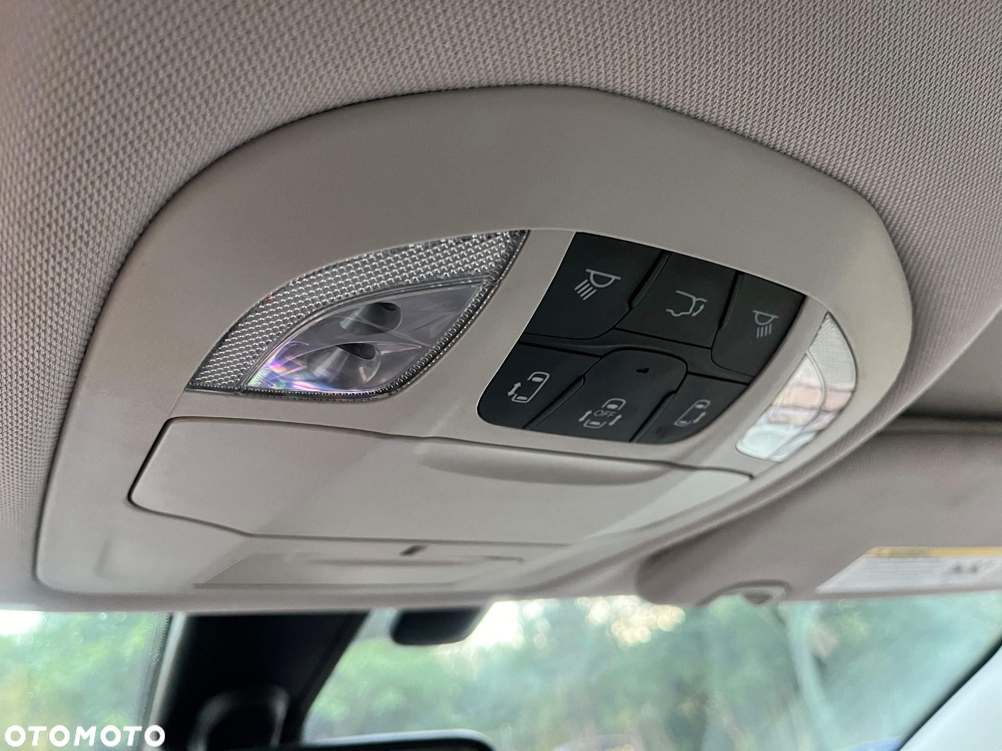 Chrysler Pacifica - 18