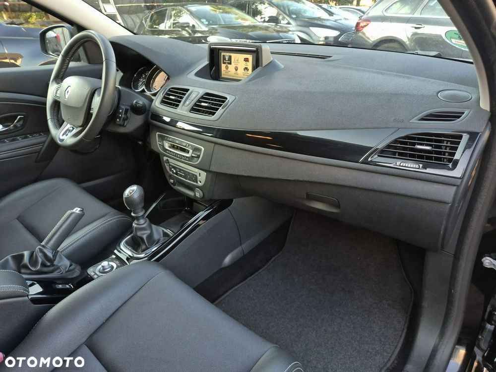 Renault Megane ENERGY TCe 130 BOSE EDITION - 28