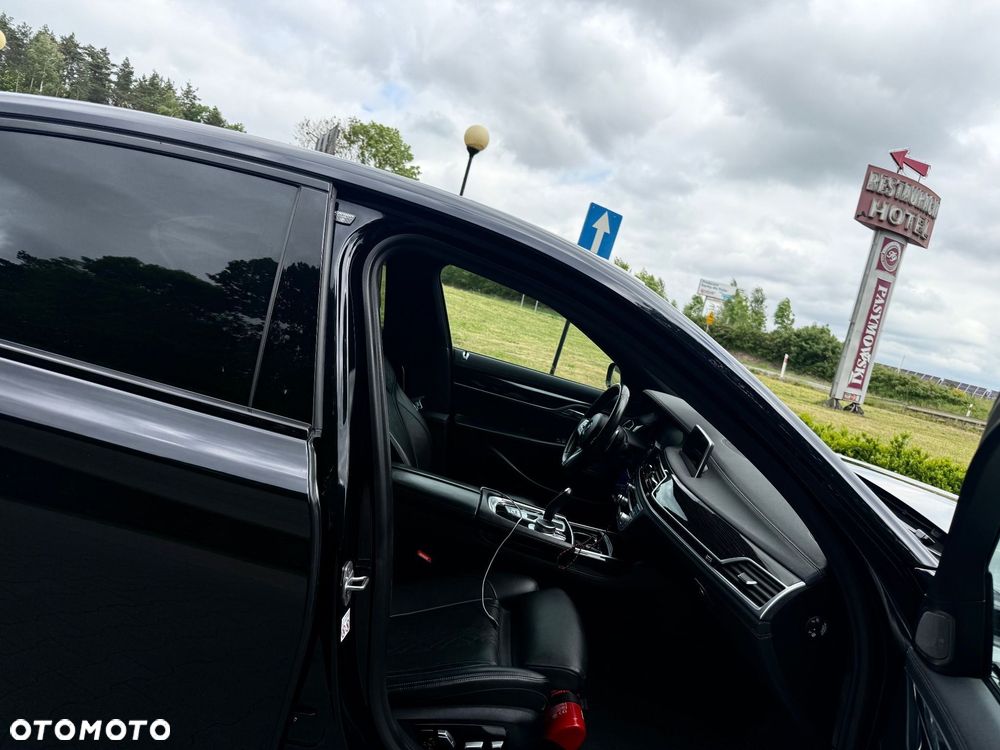 BMW Seria 7 740d xDrive sport - 14