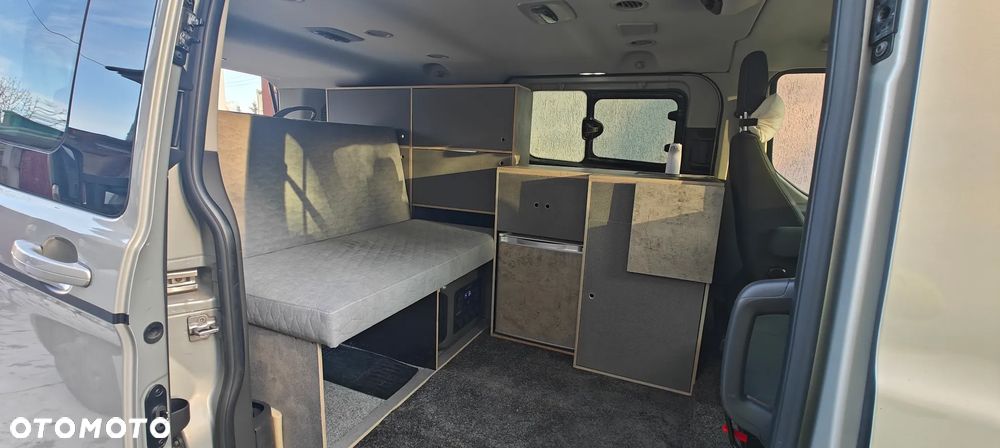 Ford Tourneo Custom - 7