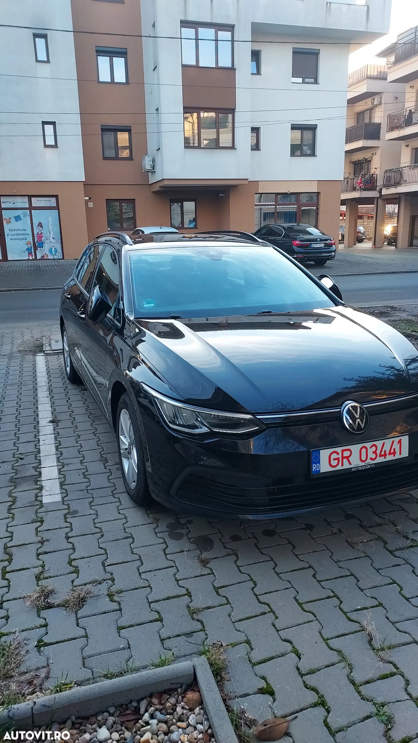 Volkswagen Golf 1.0 eTSI DSG MHEV Life - 2