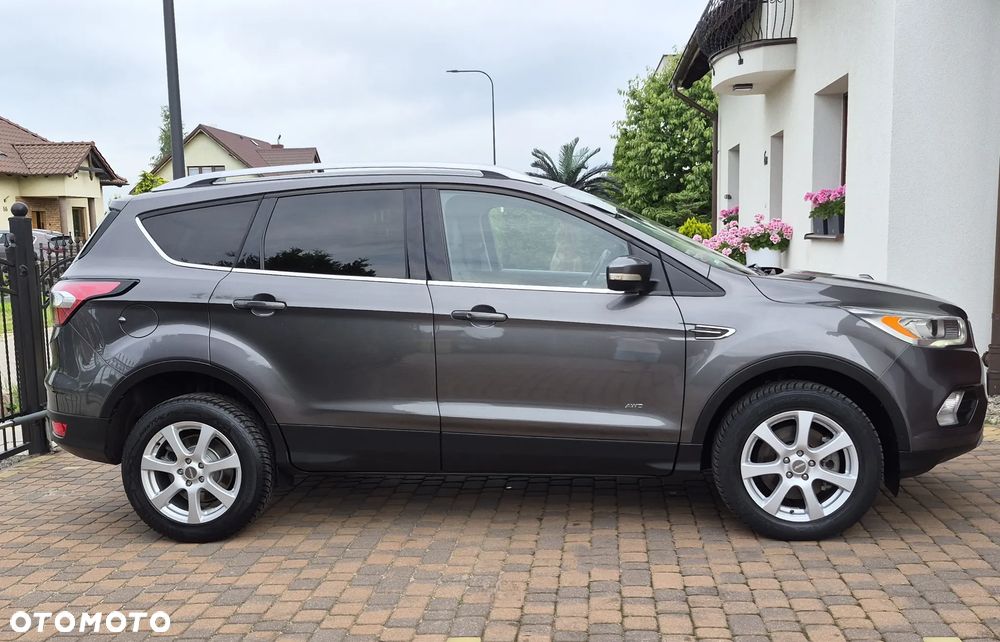 Ford Kuga - 33