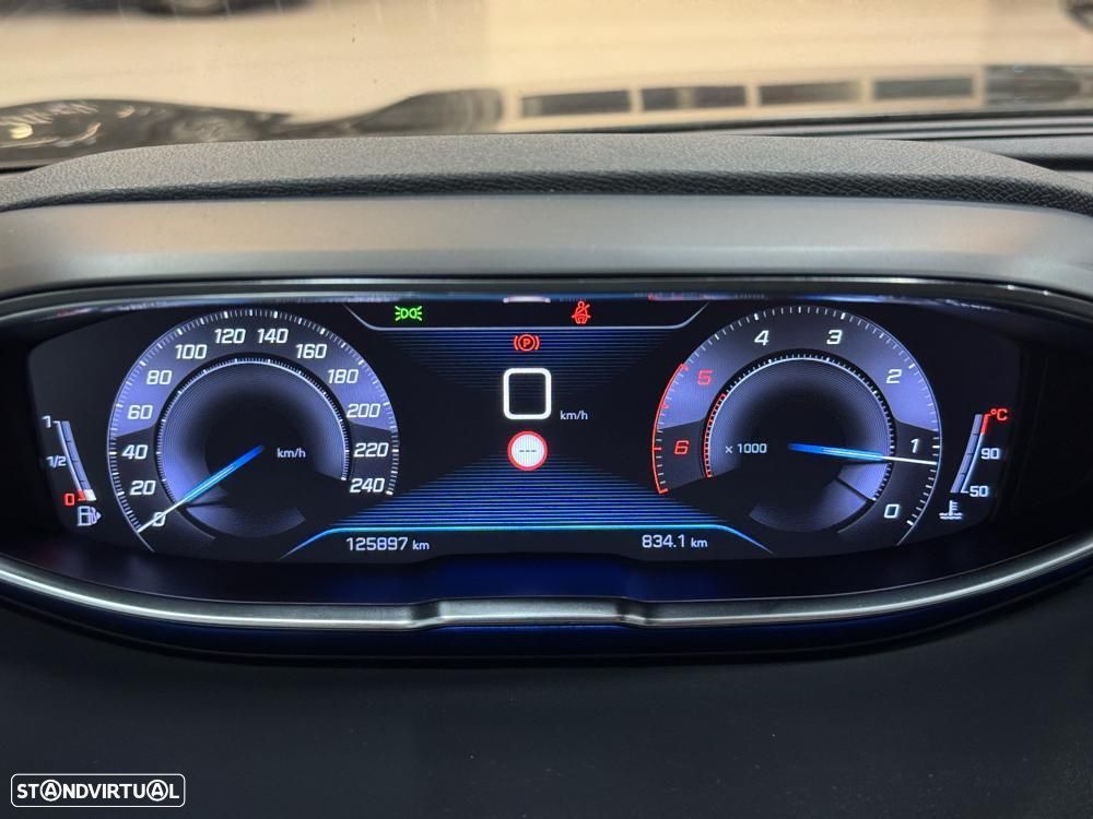 Peugeot 3008 1.5 BlueHDi Allure Pack - 24