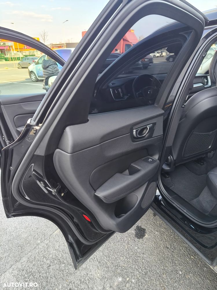 Volvo XC 60 T6 AWD Recharge Geartronic Inscription - 27