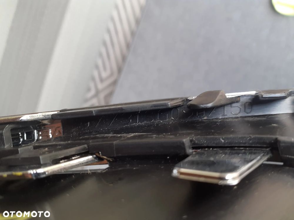 SUBARU FORESTER 13- 14-18 CAŁA NIE KLEJONA KRATKA+CHROM W ZDERZAK PRZÓD LEWA ORGINAŁ 57731SG090 WYSYŁKA 24h - 6