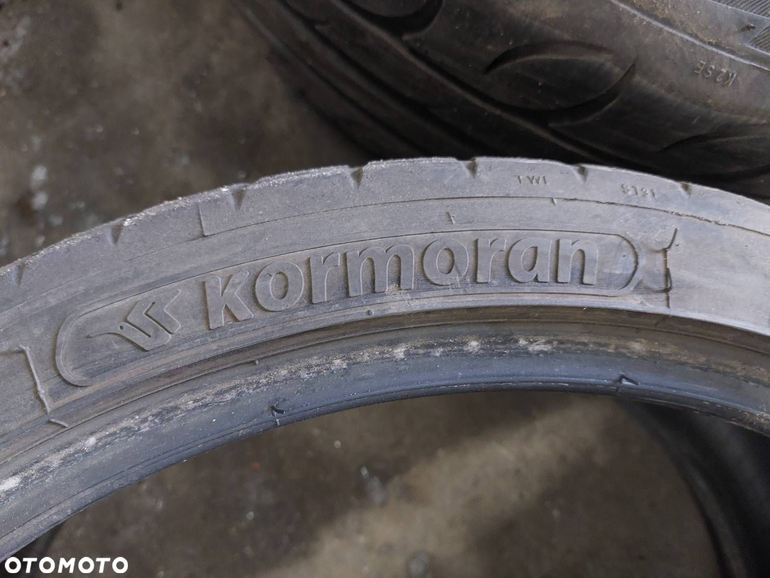 OPONY LETNIE 2 SZT 235/35R19 2018R KORMORAN UHP - 2