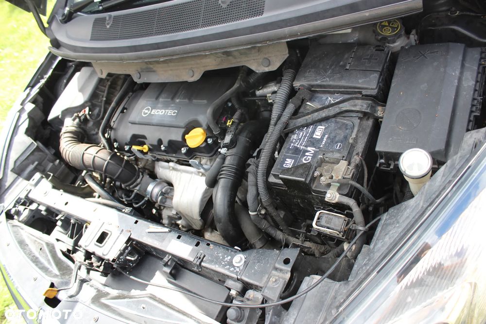 Opel Zafira 1.4 Turbo Edition - 21