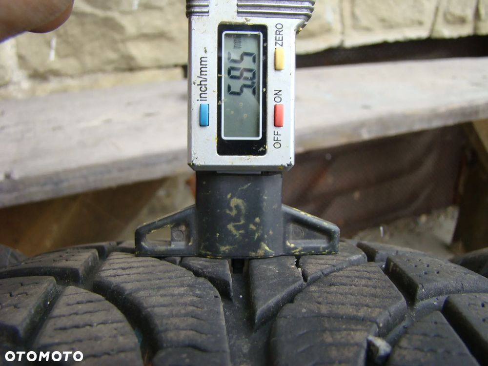 a275 4x100 Toyota Yaris 6Jx15 zima 185/60 R15 - 14