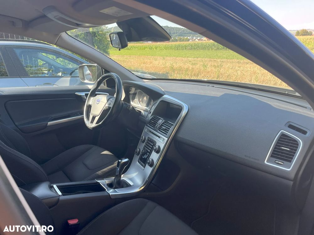 Volvo XC 60 D3 Start-Stop Kinetic - 16