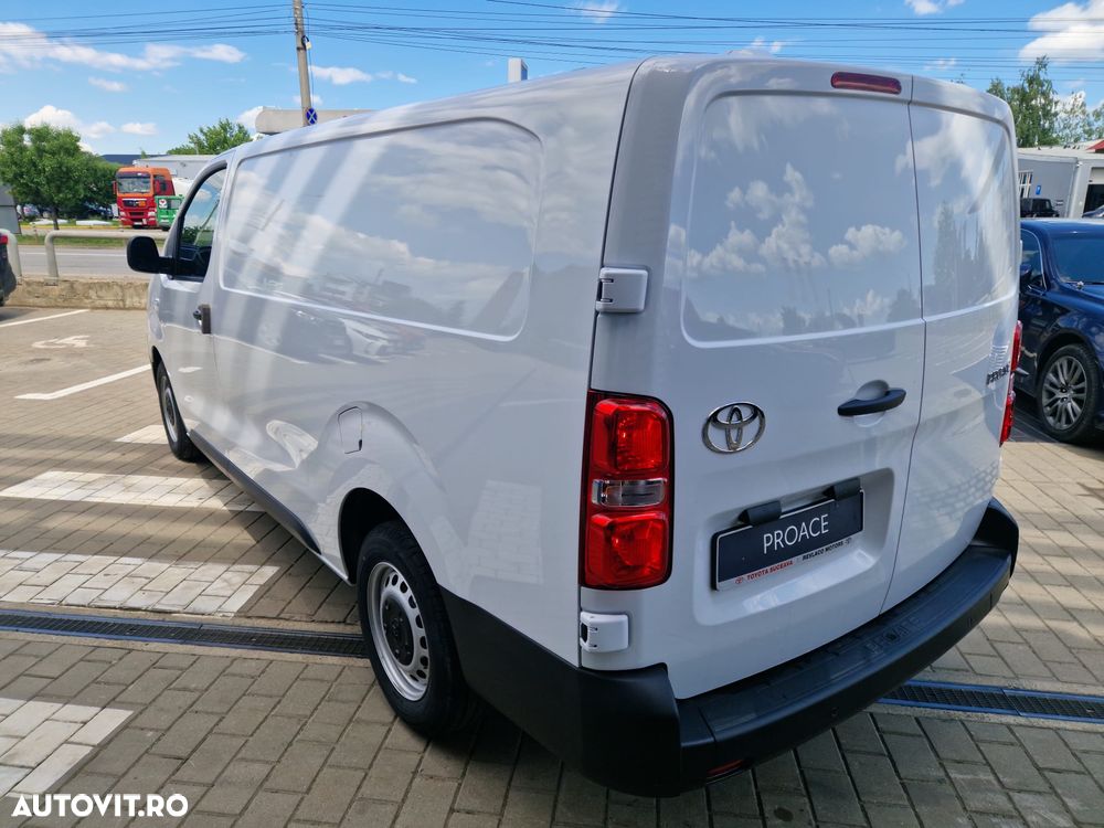 Toyota PROACE Van L2H1 2.0D 144 hp 6 MT Comfort - 11