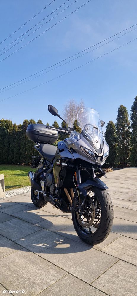 Triumph Tiger - 1