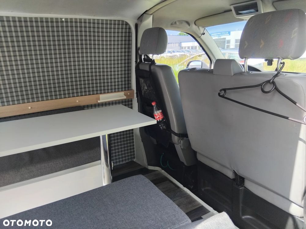 Volkswagen Transporter - 28