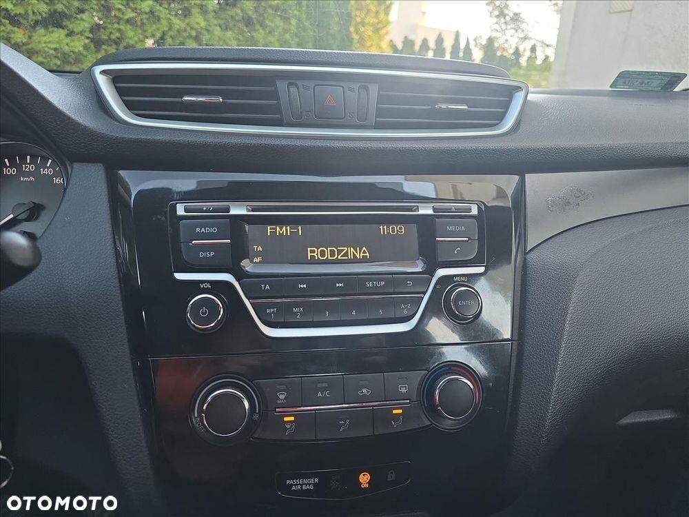 Nissan Qashqai 1.3 DIG-T Visia - 14