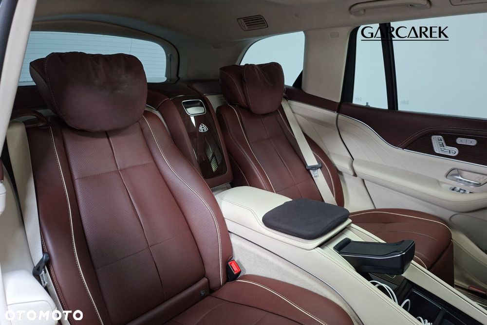 Mercedes-Benz GLS - 20