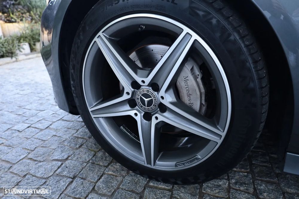 Mercedes-Benz C 180 AMG Line - 11