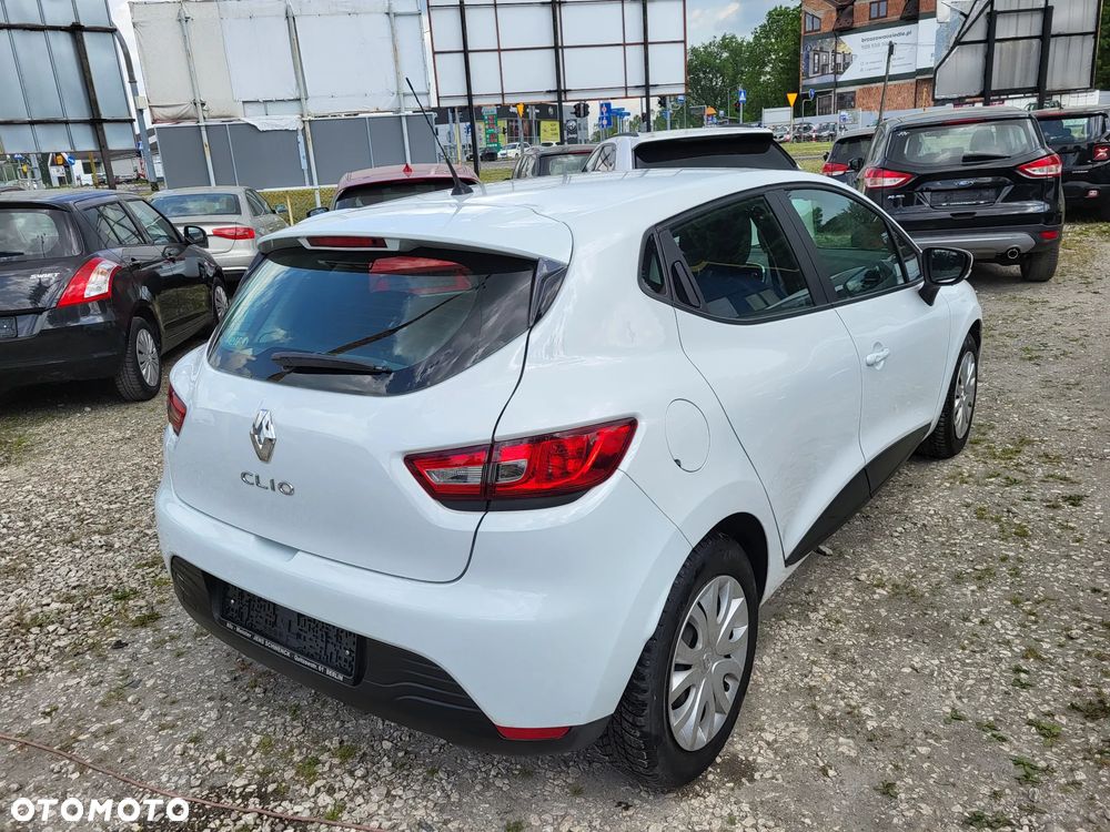 Renault Clio 1.2 16V 75 Business - 6