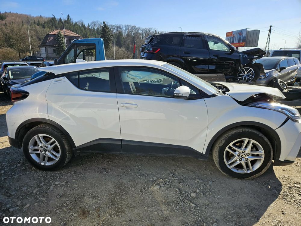 Toyota C-HR Business-Edition - 7