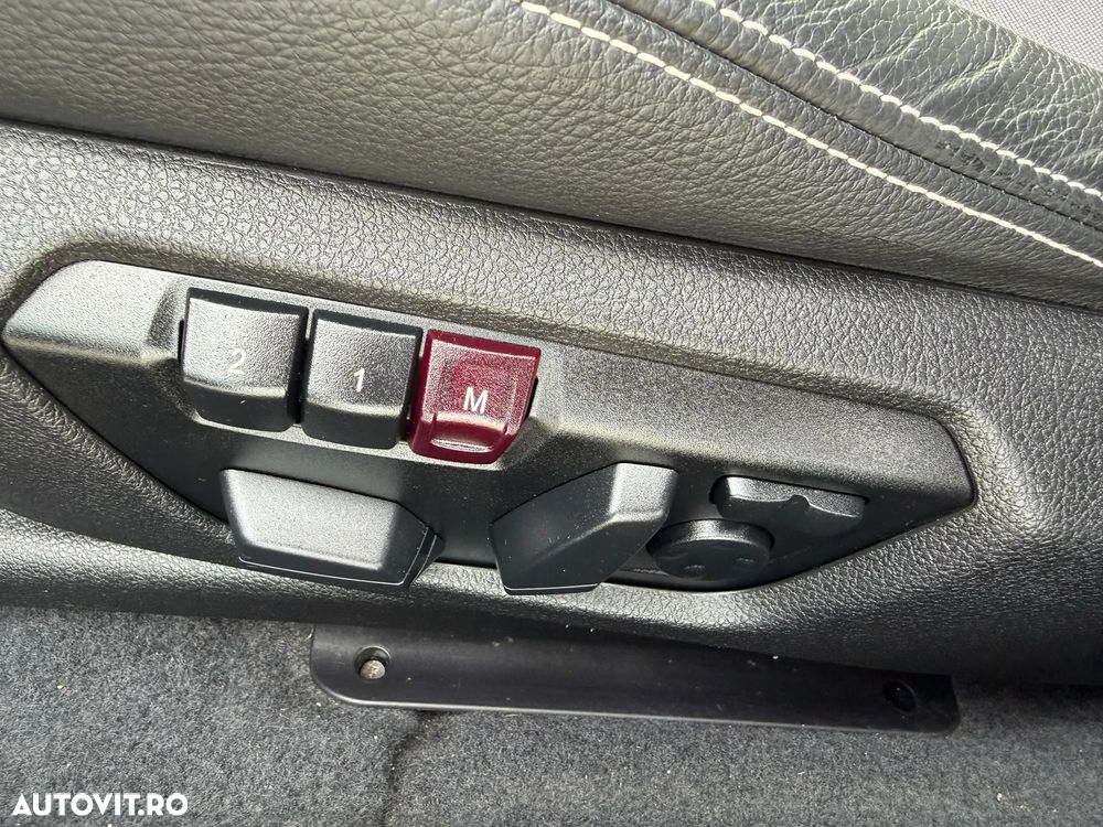 BMW Seria 1 118d - 28