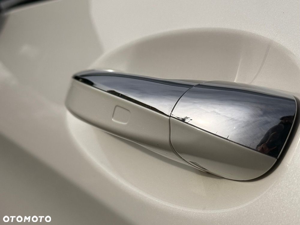 Mercedes-Benz GLC - 27