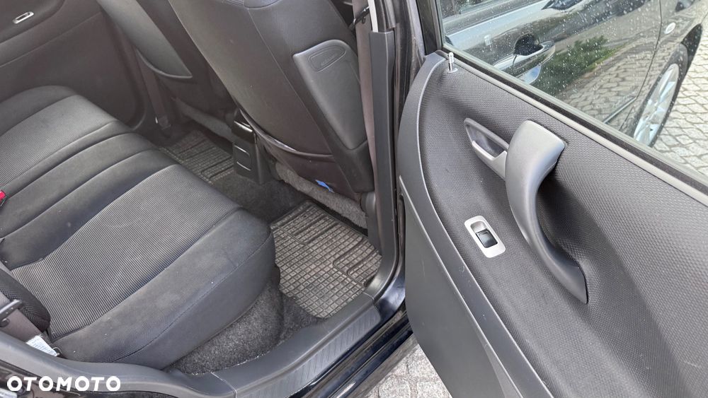 Suzuki Liana - 29