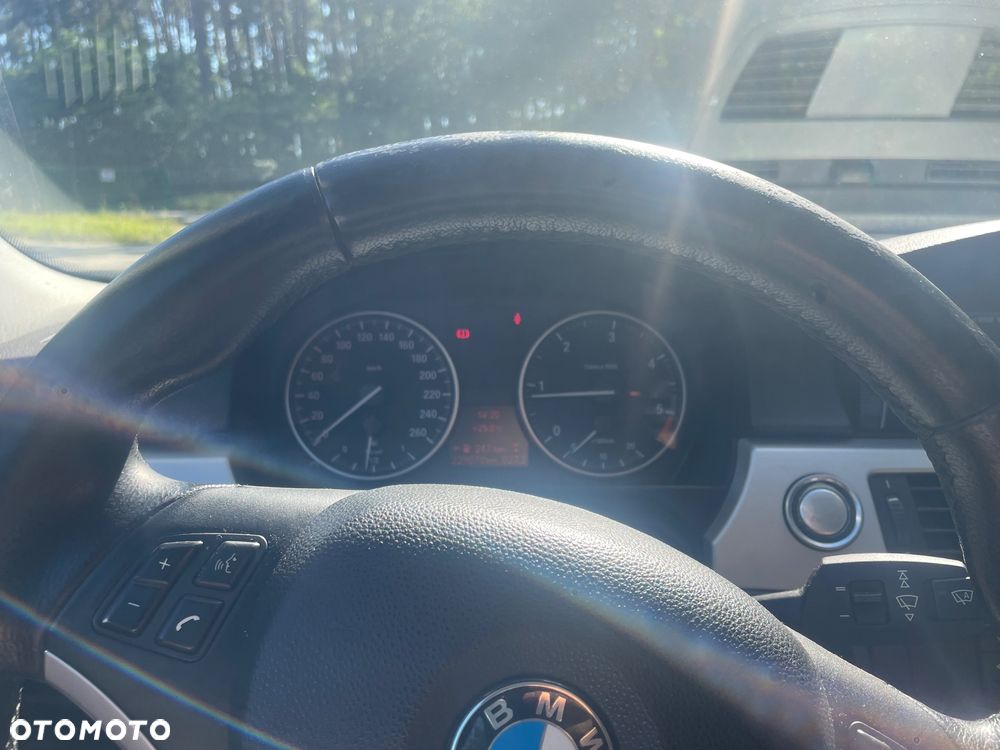 BMW Seria 3 318d DPF - 9