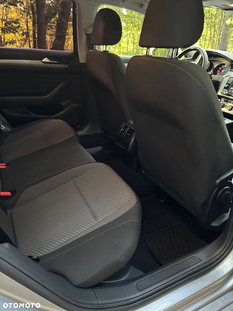 Volkswagen Passat 1.5 TSI EVO Elegance - 17
