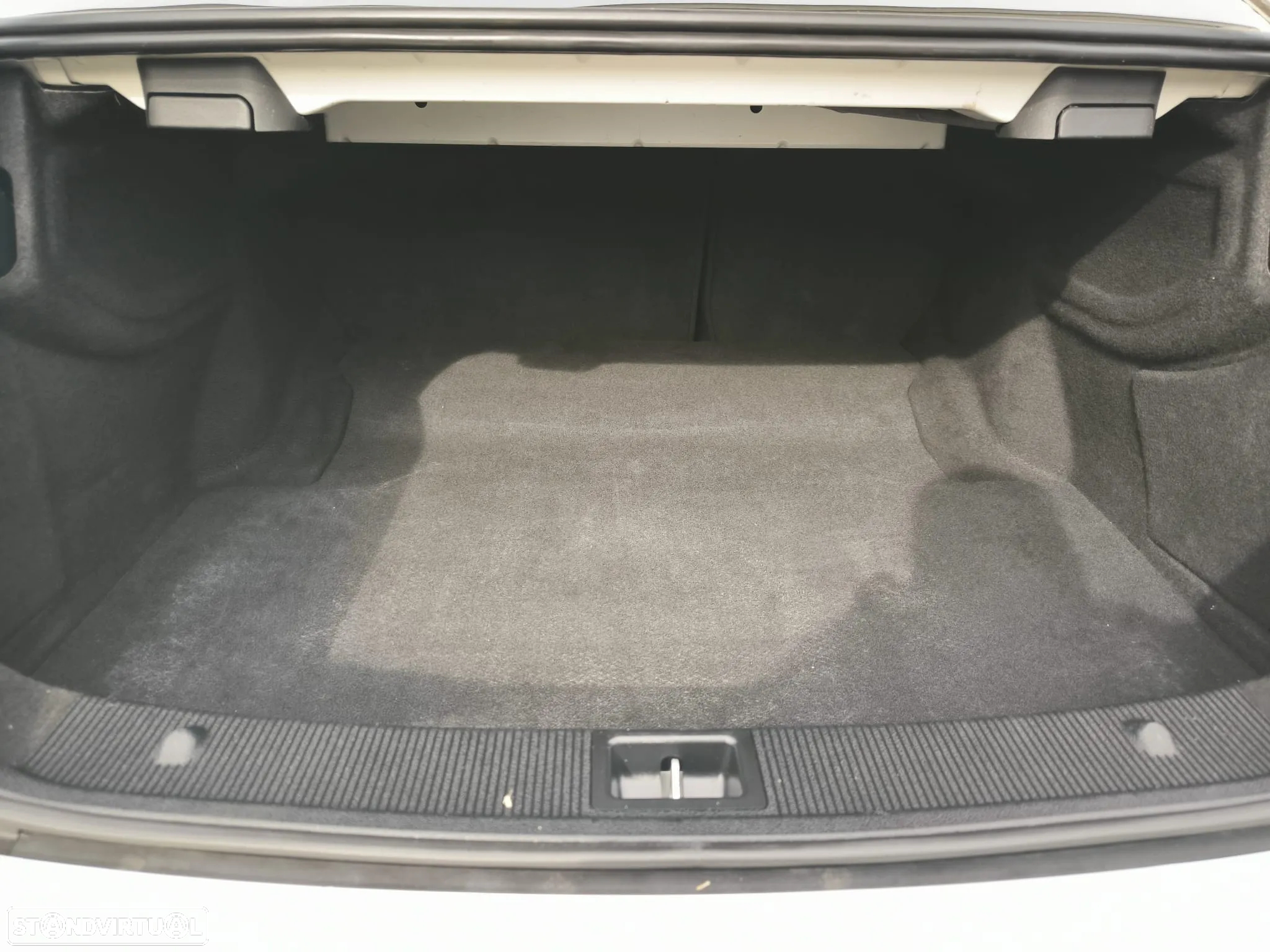 Mercedes-Benz C 220 CDI DPF Coupe (BlueEFFICIENCY) - 21
